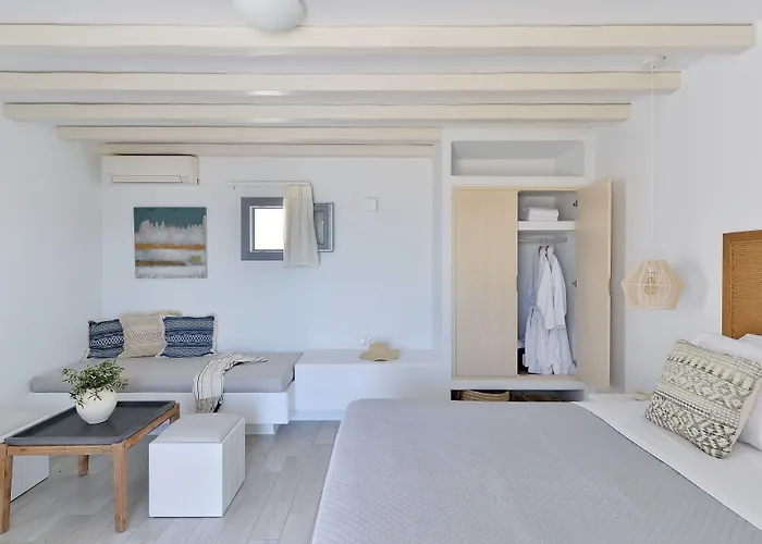 Mythology Naxos & Sztelída